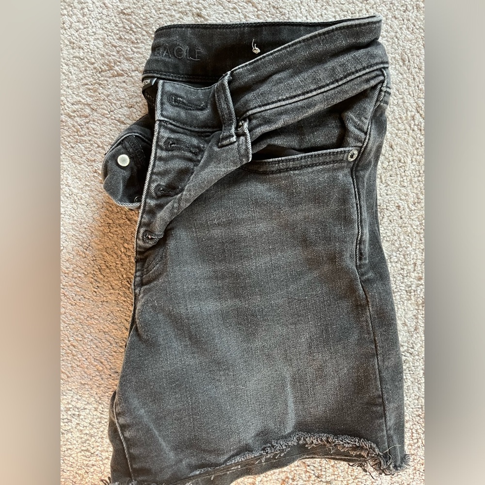 AEO SHORTS - Picture 7 of 7